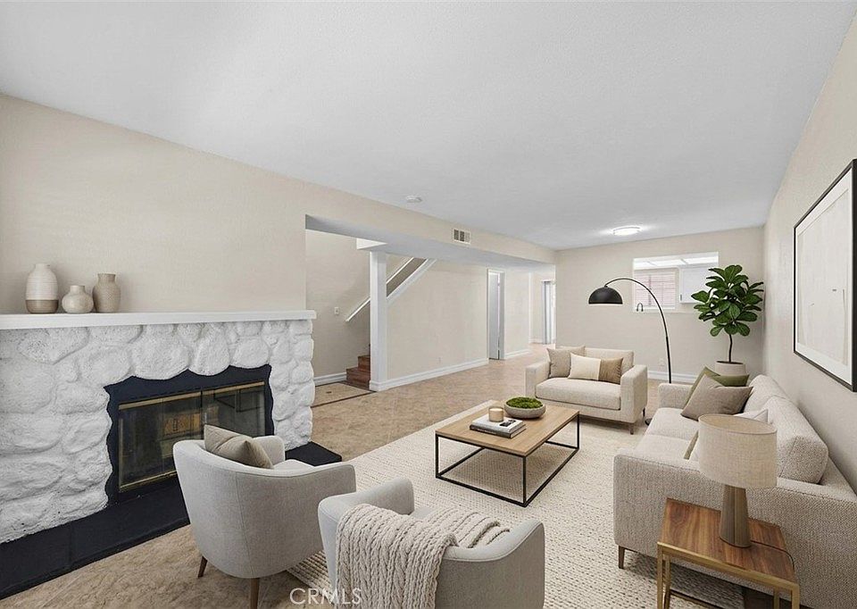 1st image of 174 W Walnut Ave APT B