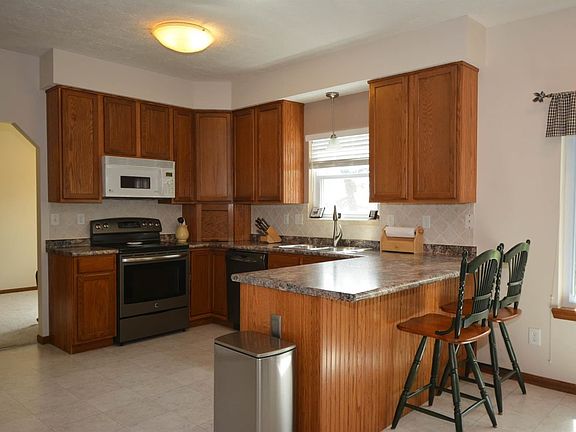 3rd image of 6491 Kingsley Ct