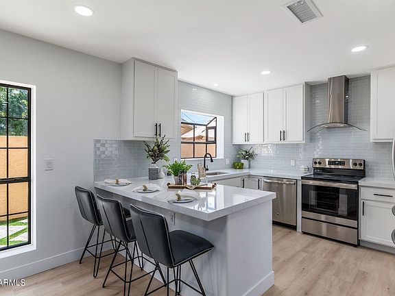 5th image of 6223 N 12th St Unit 7