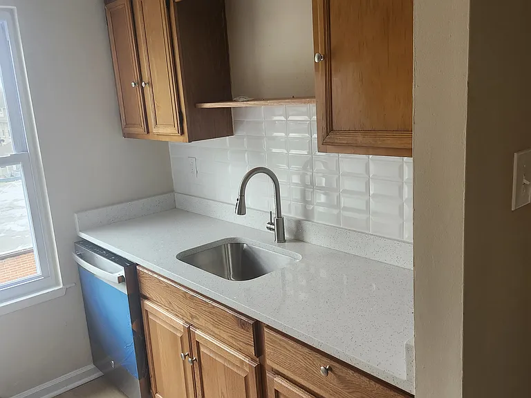 32 N Wycombe Ave #A — Photo 4
