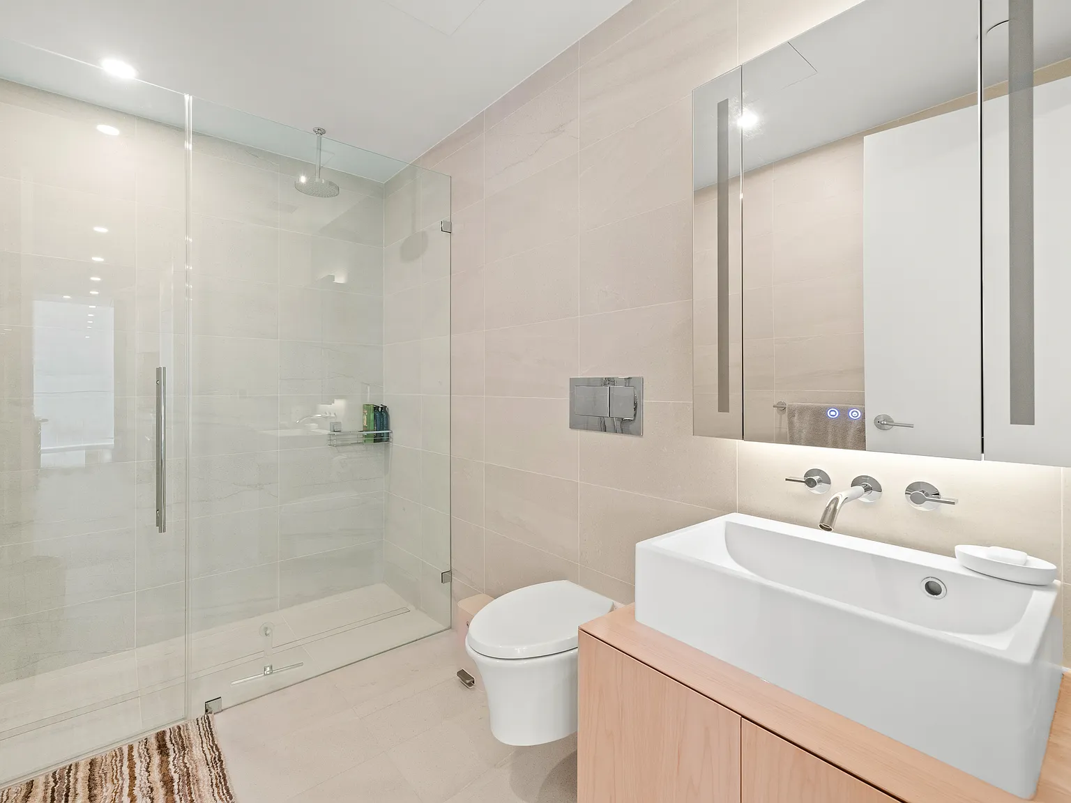 2 bed, 1326 sqft, $8,000 — Photo 4