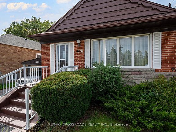 3rd image of 1028 Kennedy Rd