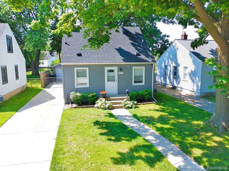 1st image of 24929 Cooke St