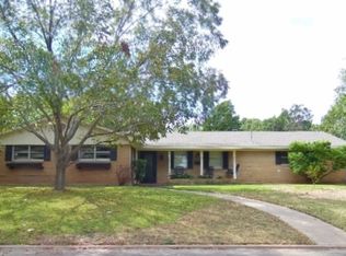 528 Wooded Crest Dr, Woodway, TX 76712