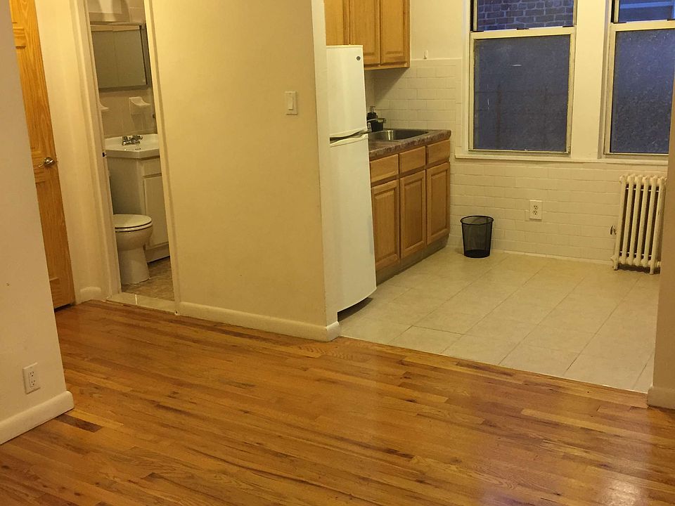 1st image of 3420 44th St APT 3F