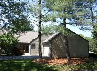 1963 Meadow Ln, Wyomissing, PA 19610