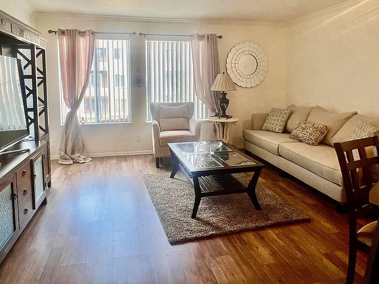 8889 Caminito Plaza Centro #7331 — Photo 2