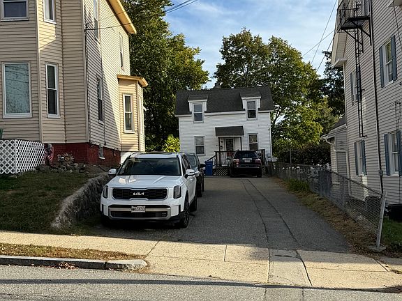 2nd image of 36 Richardson St #R1