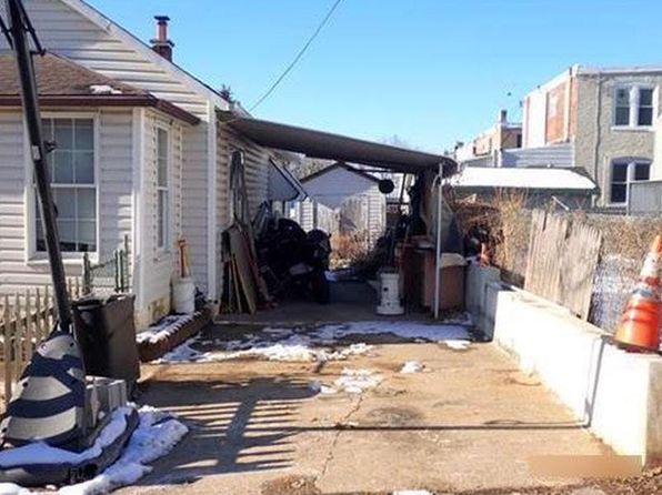 1402 Beale St, Linwood, PA 19061