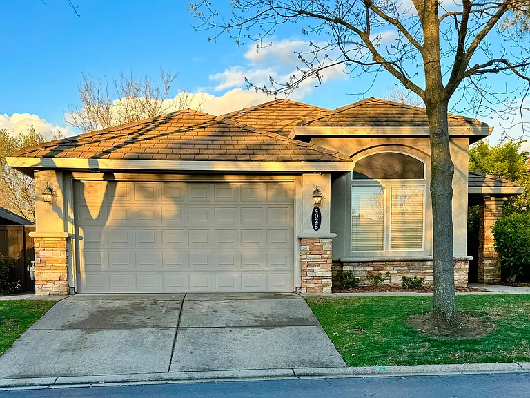 4025 Ironwood Dr — Photo 4