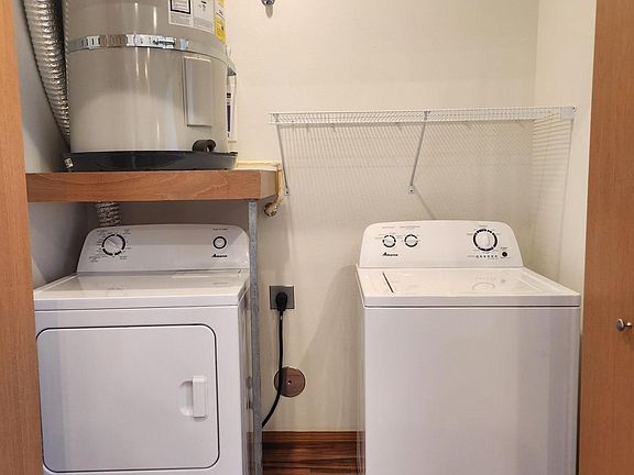 3rd image of 4305 E Poleline Ave #104