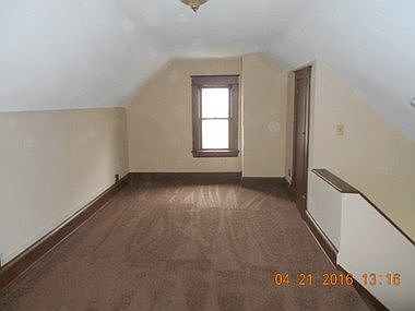 5th image of 157 Hollinger Ave