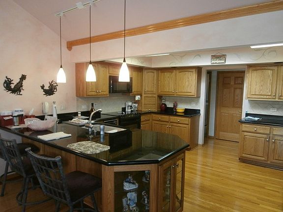 3rd image of 6508 Scotch Pine Dr