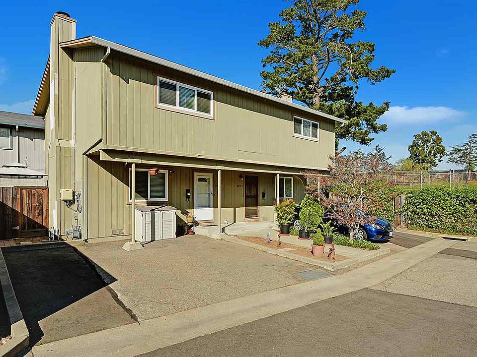 1st image of 20278 Forest Ave #4