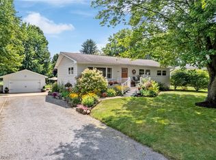 2464 Delta Dr, Uniontown, OH 44685