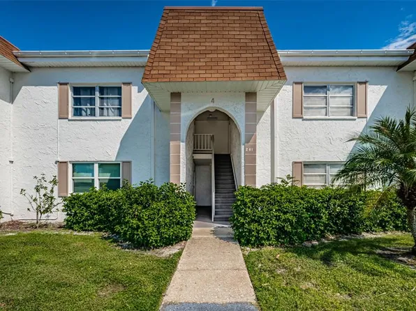 241 S McMullen Booth Rd APT 36, Clearwater, FL 33759