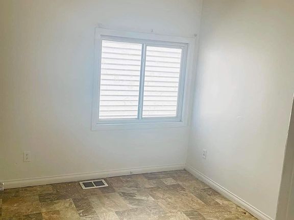 5th image of 2300 Whalen St