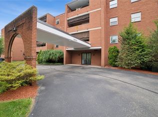 2850 Edgecliff Rd APT 32, New Kensington, PA 15068