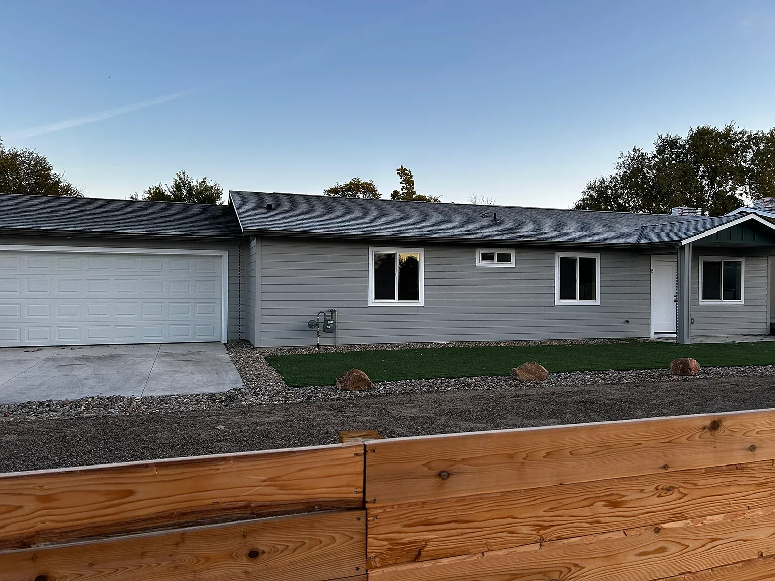 3 bed, 1250 sqft, $2,000 — Photo 2