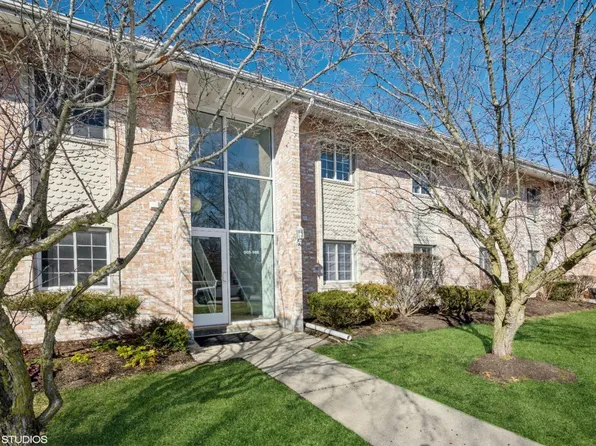 908 Birch Tree Ln, Michigan City, IN 46360