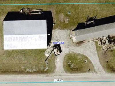 2665 71st St, Newhall, IA, 52315
