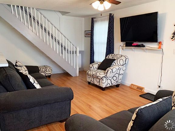 4th image of 1263 Pleasant Ave #71-B