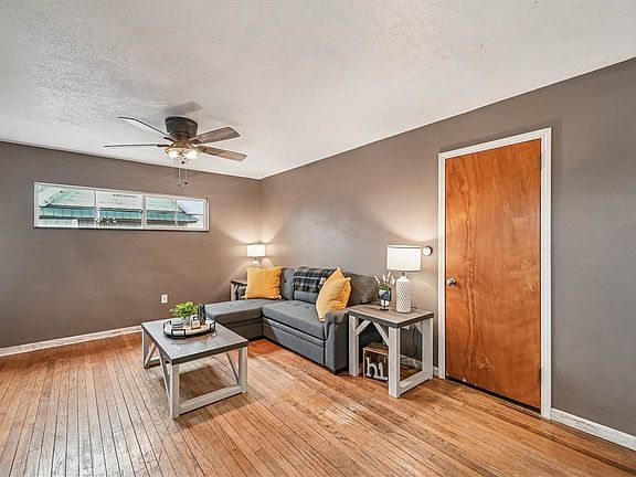 3rd image of 305 Pacific St