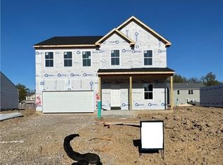 5943 Cape Hatteras Dr, Vermilion, OH 44089