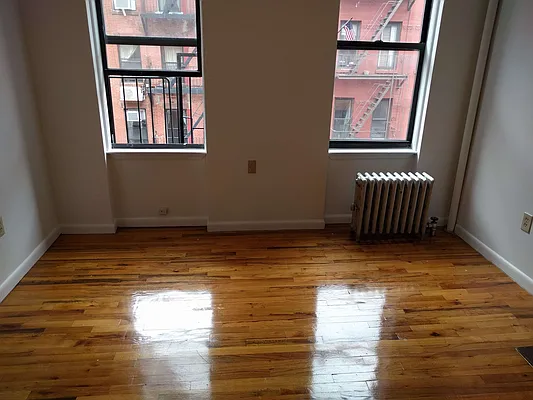 Rented by Urban Vue Properties | media 19