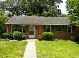 330 Camellia Dr, Charlottesville, VA 22903