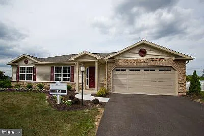 1 Lavender Ln photo 1