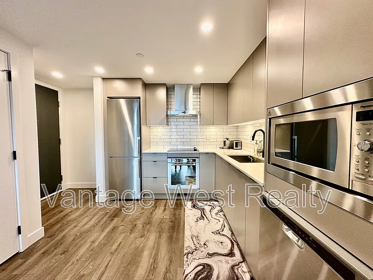 1471 Saint Paul St #801 — Photo 3