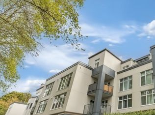 2533 Penticton St #7, Vancouver, BC V5M 4T8