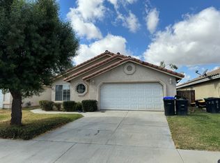 311 Via Capri, Hemet, CA 92545