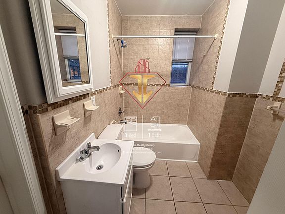 2nd image of 76-78 Congress St #A206