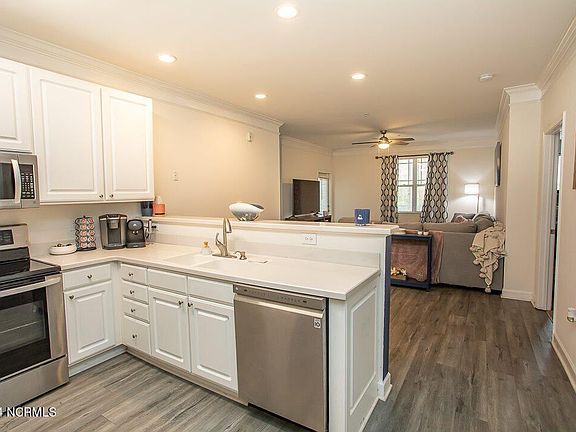 4th image of 395 S Crow Creek Drive NW #1506
