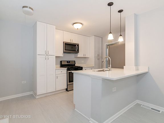 5th image of 1375 Burnham Ave