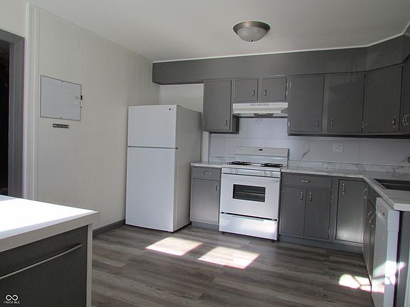 4th image of 322 N Englewood Dr