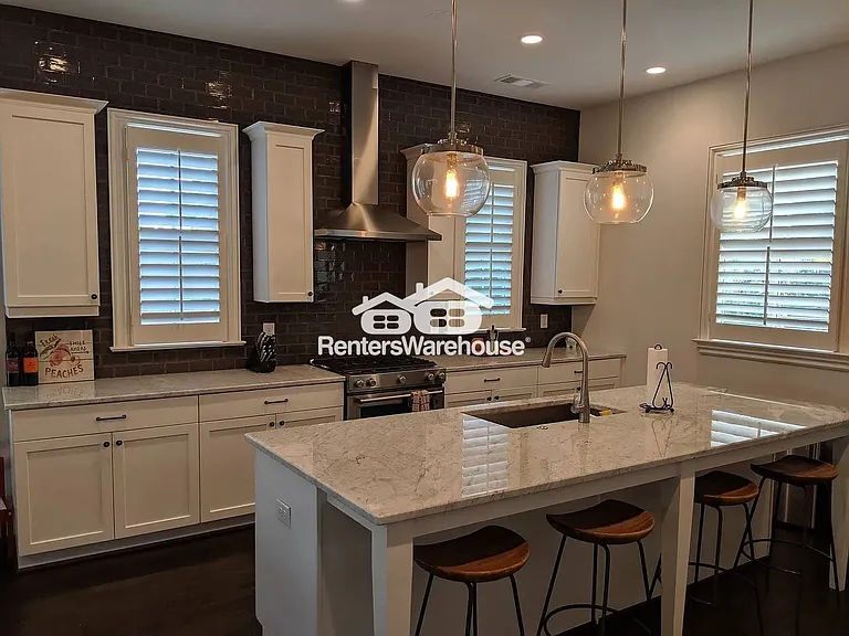 2159 Niles Pl NE — Photo 5