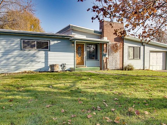 2nd image of 1642 Circle Dr