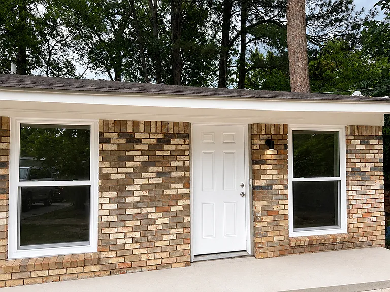 507-509 Fairway Dr — Photo 3