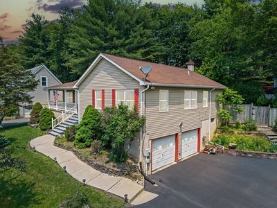 2305 Woodcrest Dr, East Stroudsburg, PA, 18302
