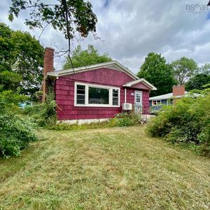 114 Empire St, Bridgewater, NS, B4V2L7