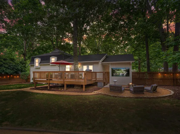 1109 Seabrook Ave, Cary, NC 27511