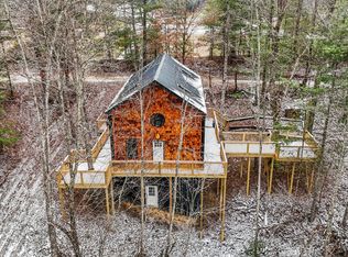 30 W Spencer Rd, Campton, KY 41301