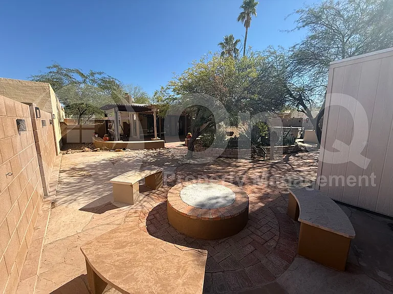 1817 N Evelyn Ave — Photo 3