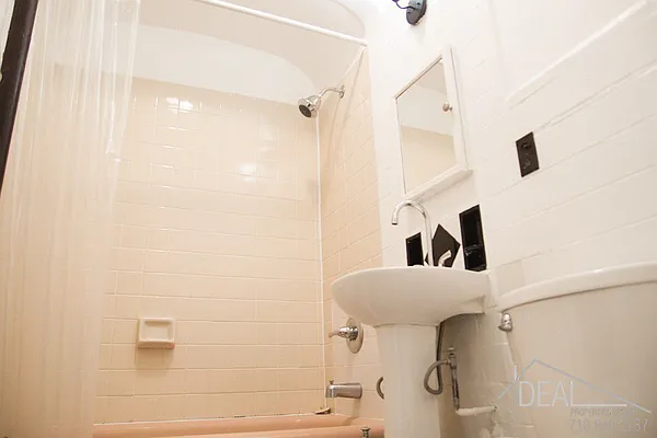 Rented by Ideal Properties Group | media 20