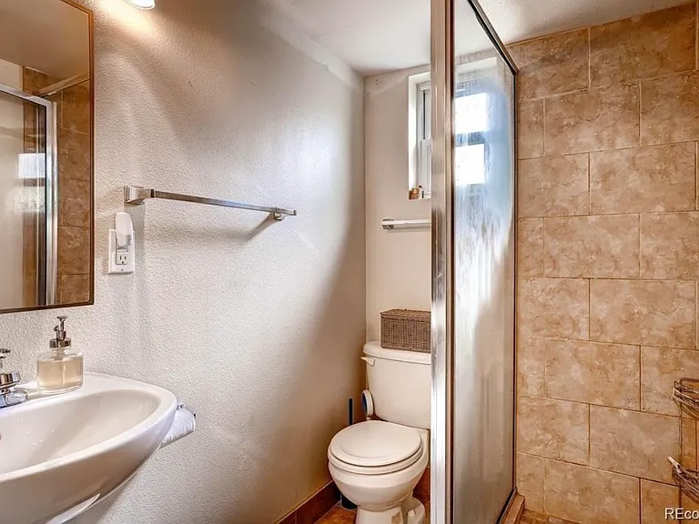 5422 S Nevada St #B — Photo 5