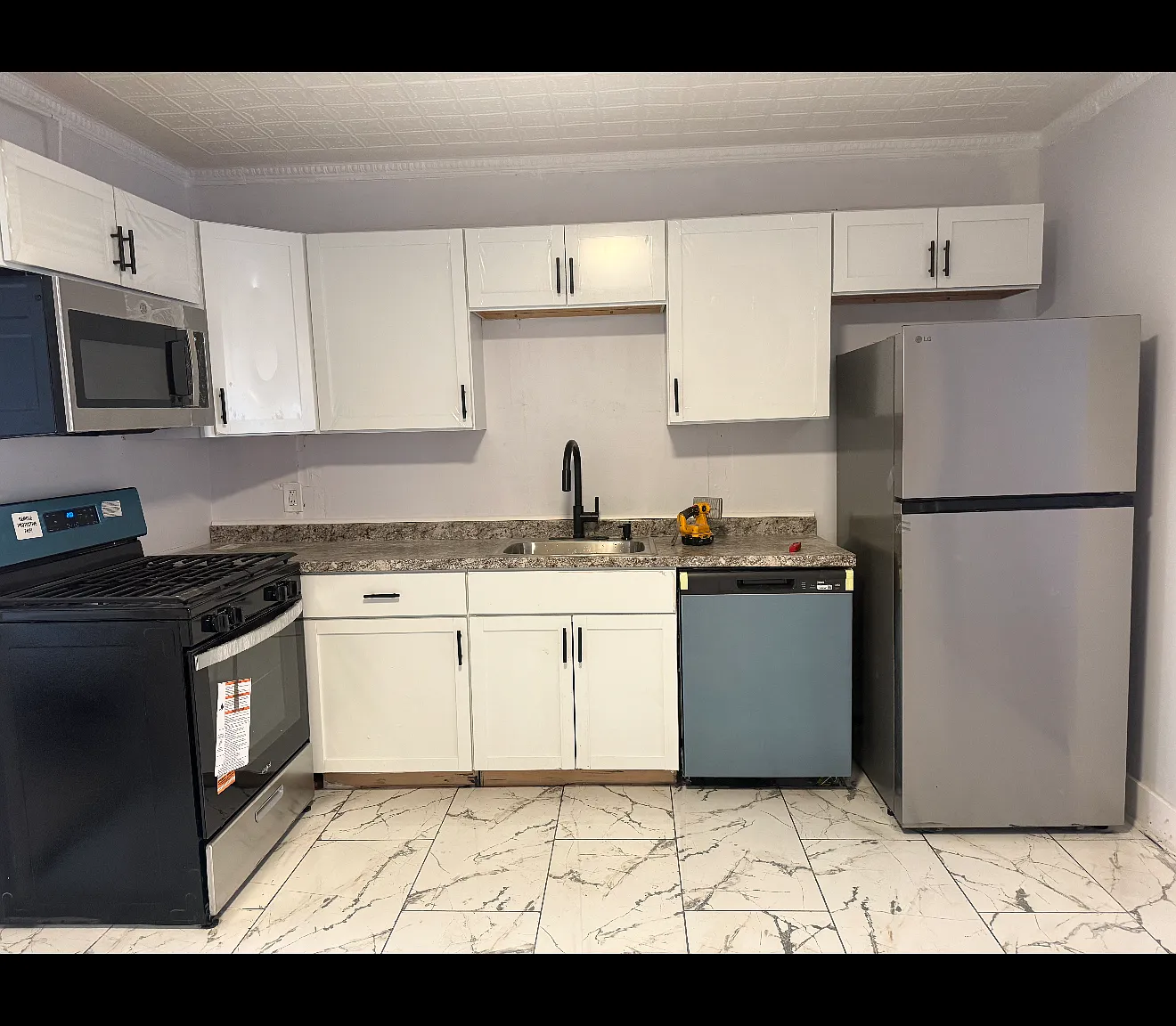 2 bed, 1300 sqft, $1,500 — Photo 1