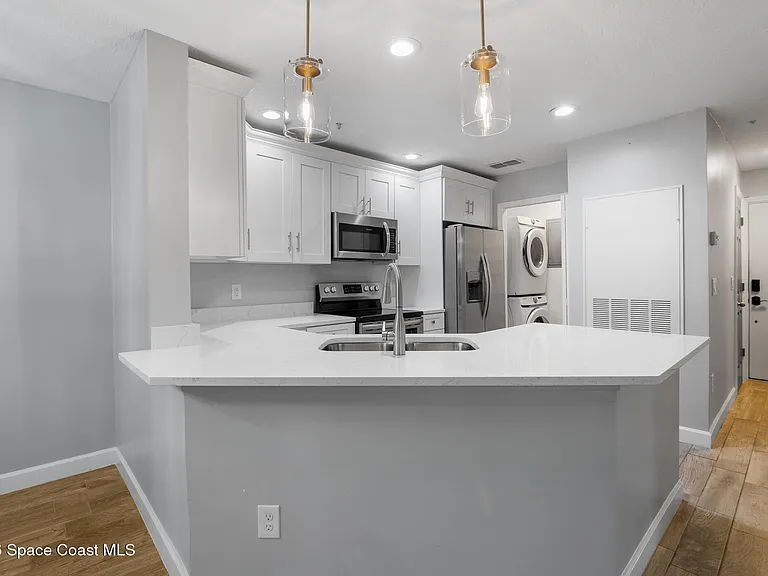7667 N Wickham Rd #1201 — Photo 2